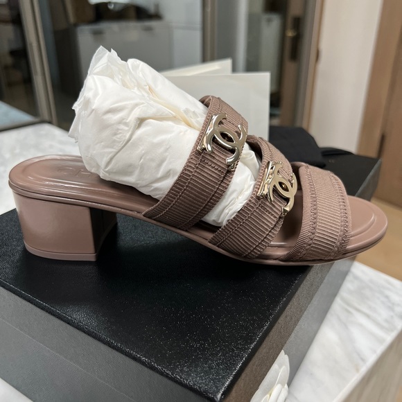 Brand new, never worn Chanel Sandals. This color is not available in the USA. - Picture 8 of 8